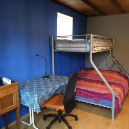 Daire Studio-appartement A Proximite D'une Maison De Maitre De 1904 *