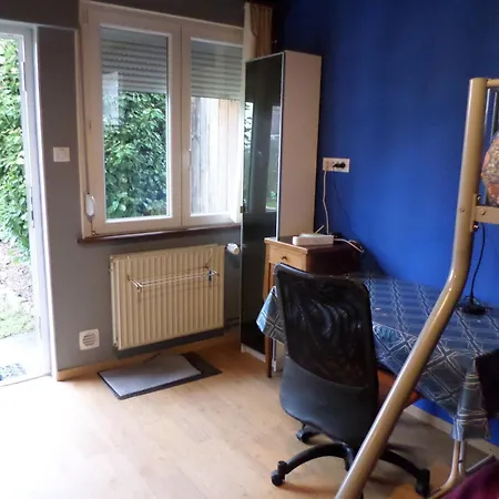 Studio-appartement à Proximité D'une Maison De Maître De 1904 Appartamento *