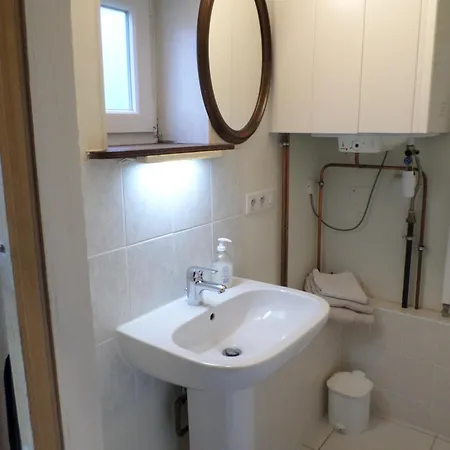 アパート Studio-appartement Et A Proximite D'une Maison De Maitre De 1904 *