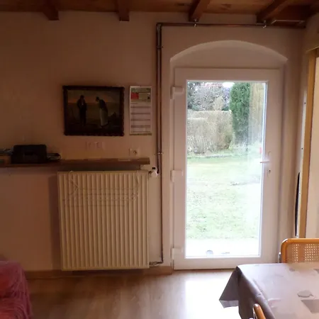 Studio-appartement à Proximité D'une Maison De Maître De 1904