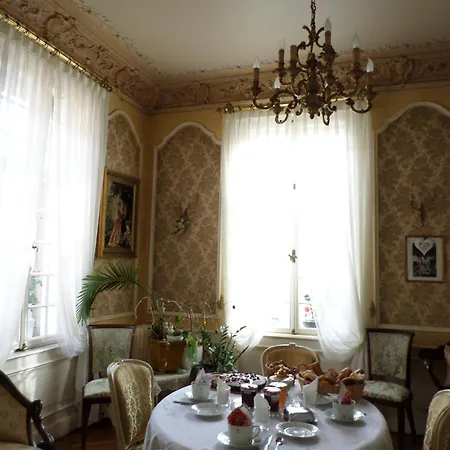 Studio-appartement à Proximité D'une Maison De Maître De 1904 Appartamento *